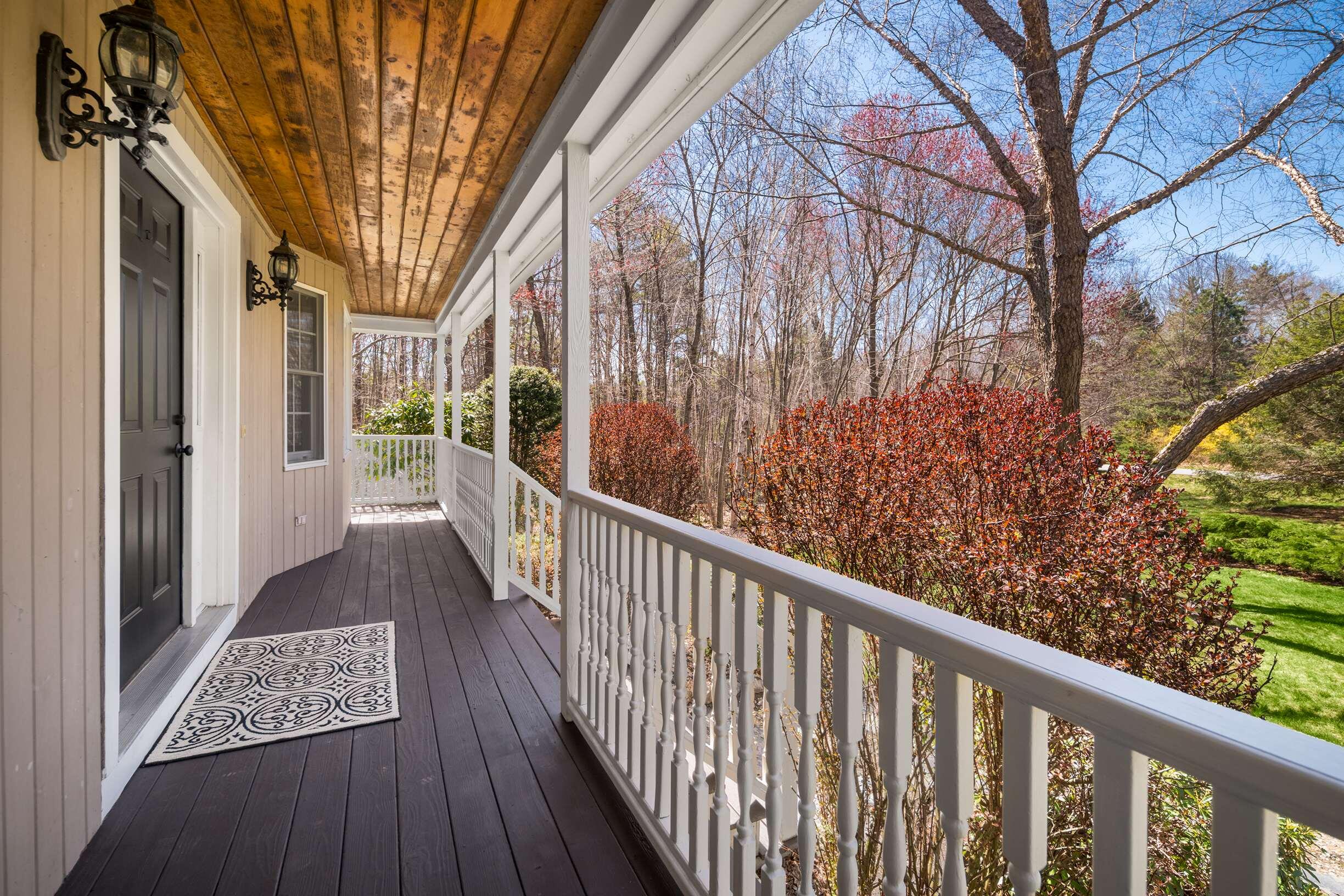 1 Meadowlark Drive