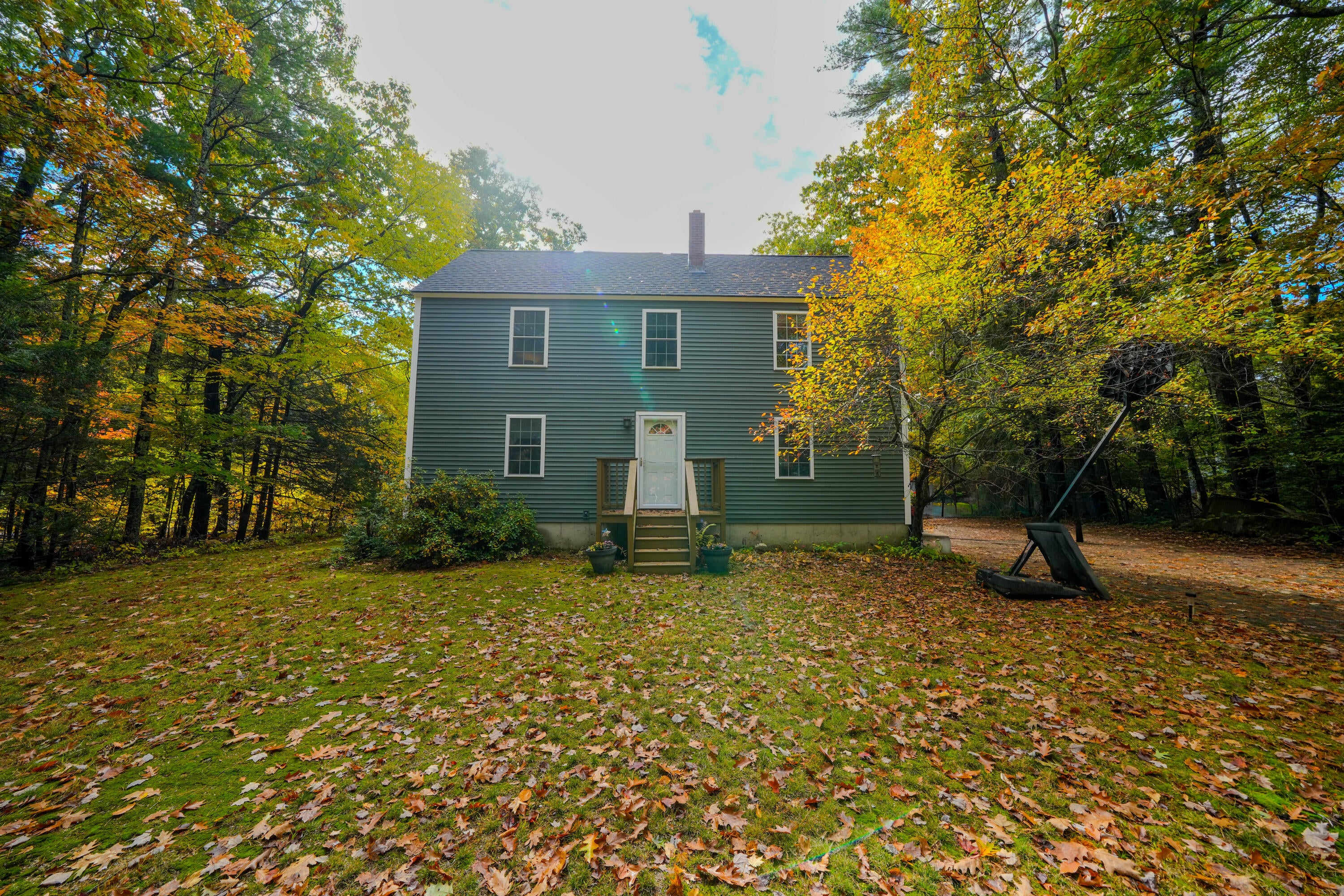 8 Desert Brook Drive