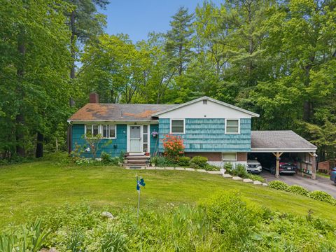Photo of 10 Ridgewood Drive, Augusta, ME 04330 (MLS # 1665263)