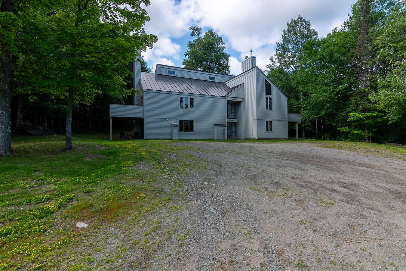 2067 Hamlet Circle 2067