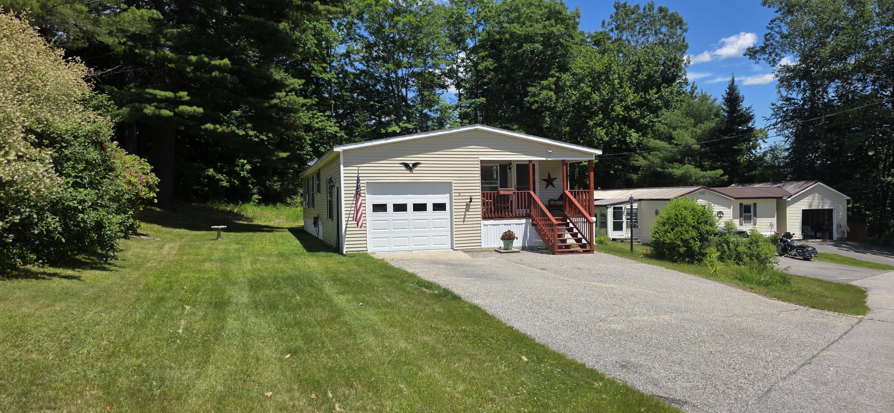 6 Redwood Drive