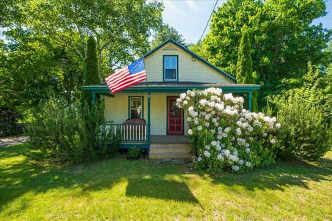 Photo of 6 Thomas Street, Camden, ME 04843 (MLS # 1667710)