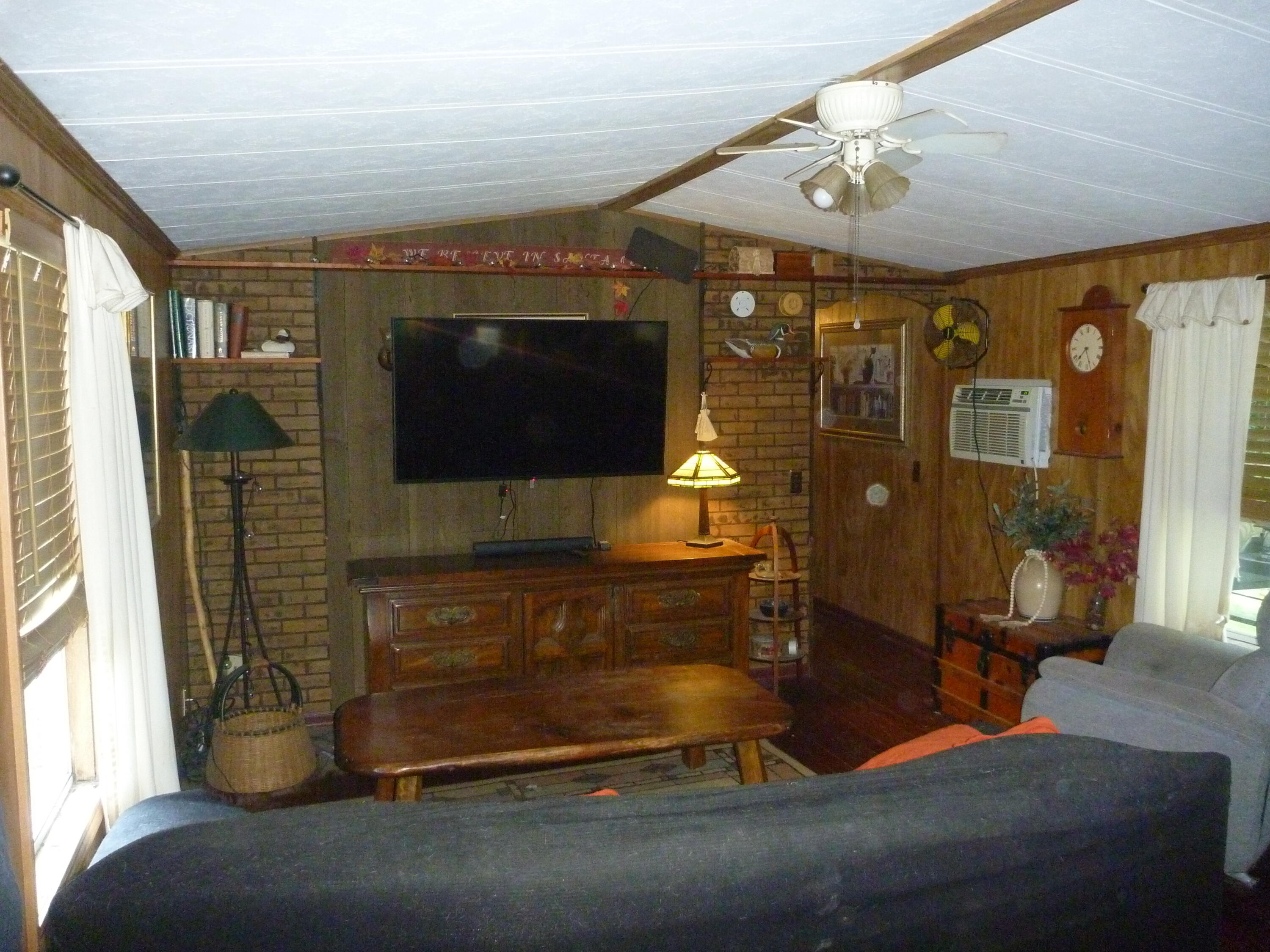 49 Circle Drive