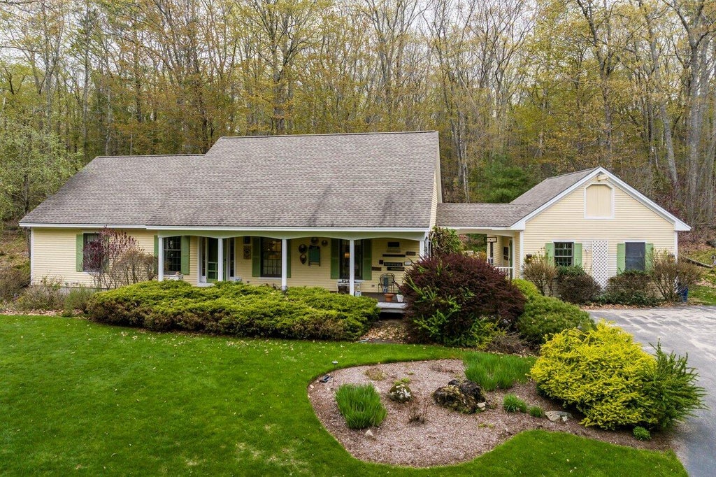 Photo of 86 Josiah Norton Road, York, ME 03902 (MLS # 1662178)