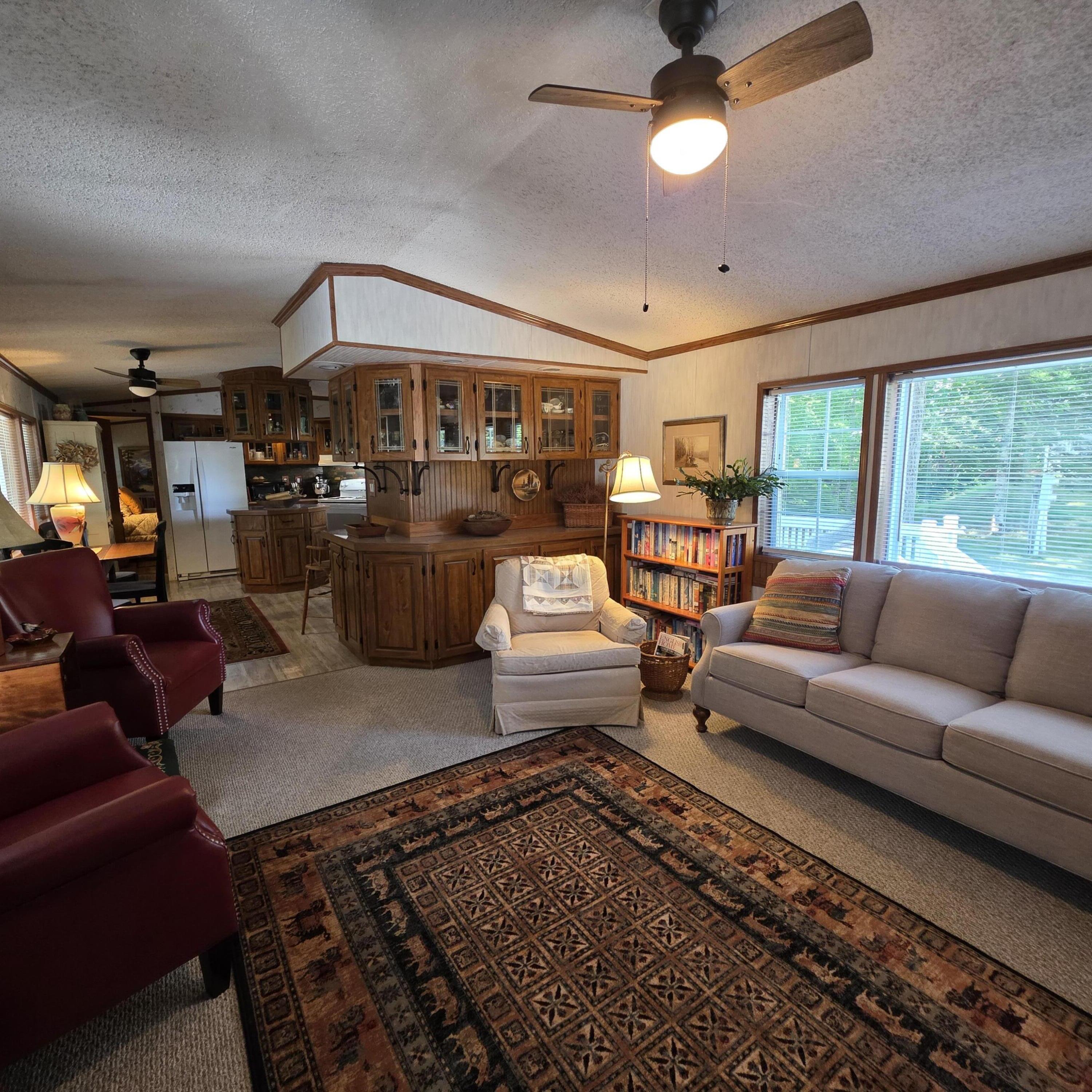 18 Hilltop Court