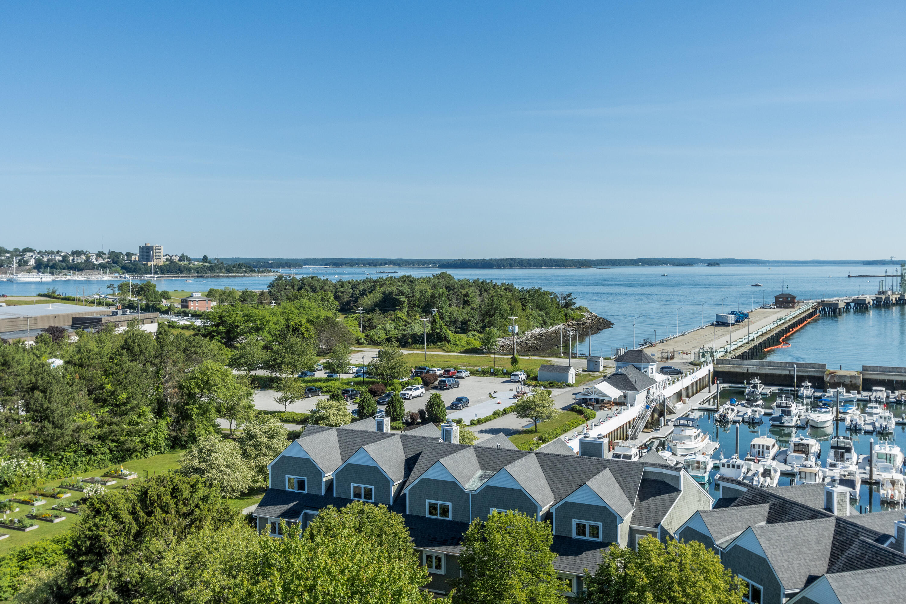 148 Breakwater Drive 807
