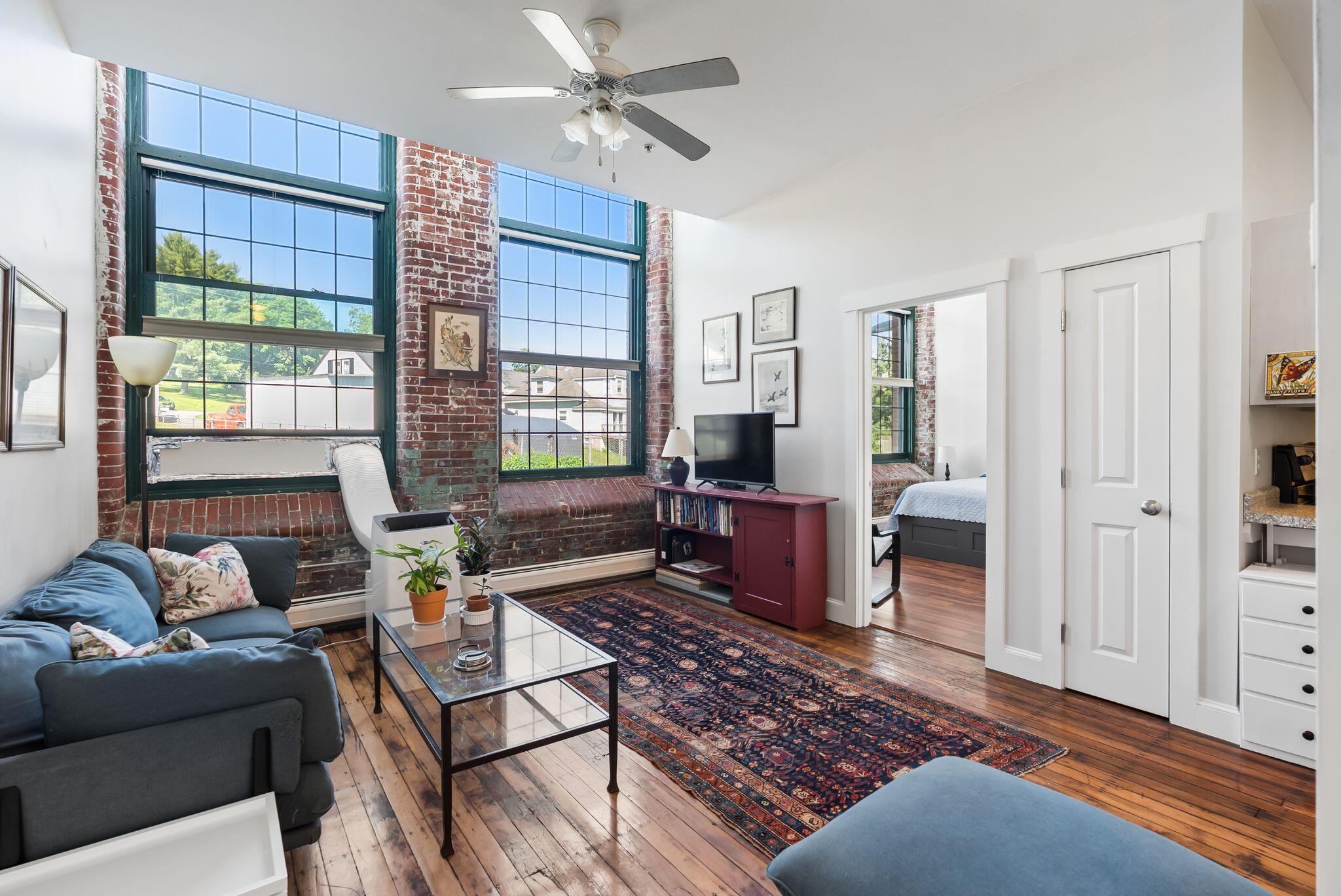 30 Lincoln Street 105