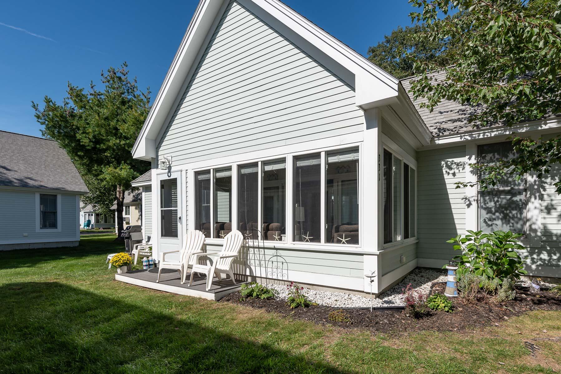 454 Post Road 331