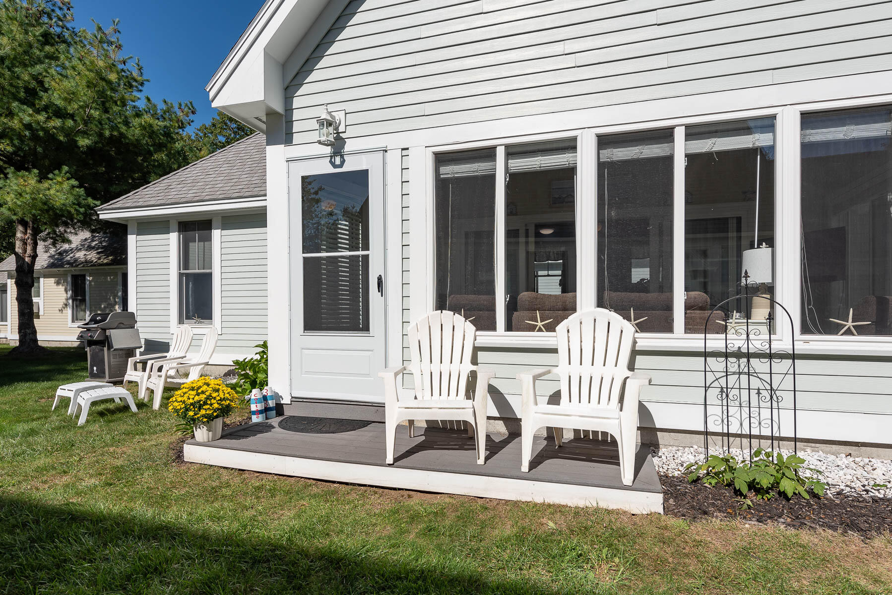 454 Post Road 331
