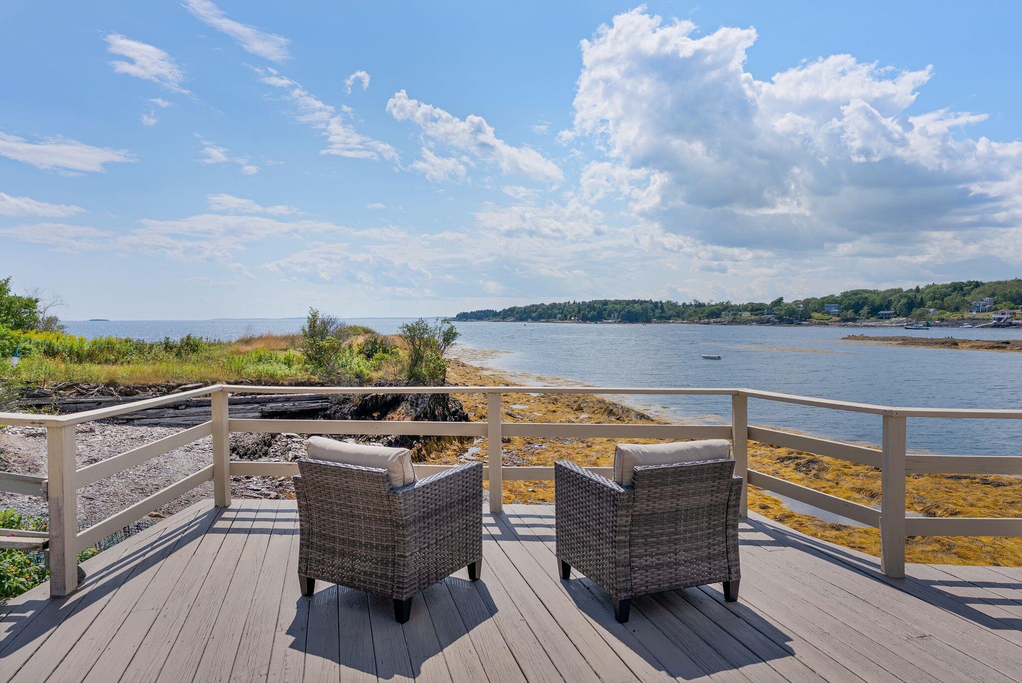 195 Beach Road