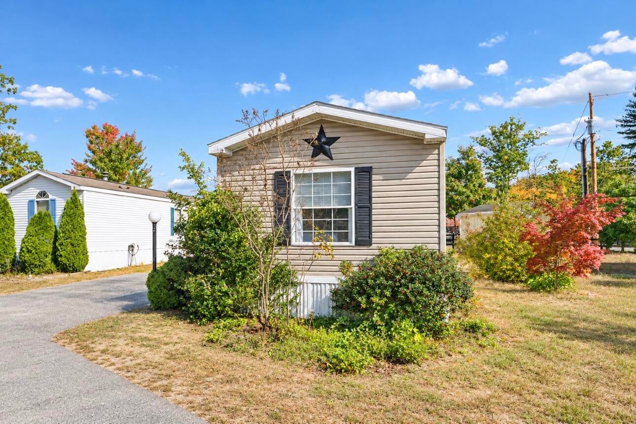 11 Beechplum Drive