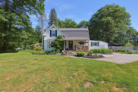 Photo of 121 Whitehouse Crossing Road, Topsham, ME 04086 (MLS # 1668683)