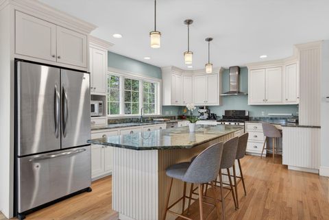 Photo of 6 Leighton Farm Road, Cape Elizabeth, ME 04107 (MLS # 1662003)