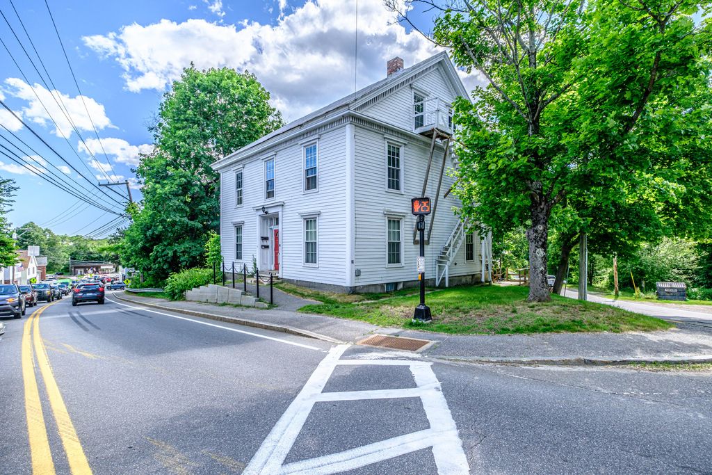 Photo of 34 Main Street, Topsham, ME 04086 (MLS # 1669068)