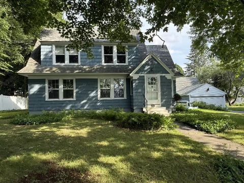 Photo of 113 Greenwood Avenue, Farmington, ME 04938 (MLS # 1670525)