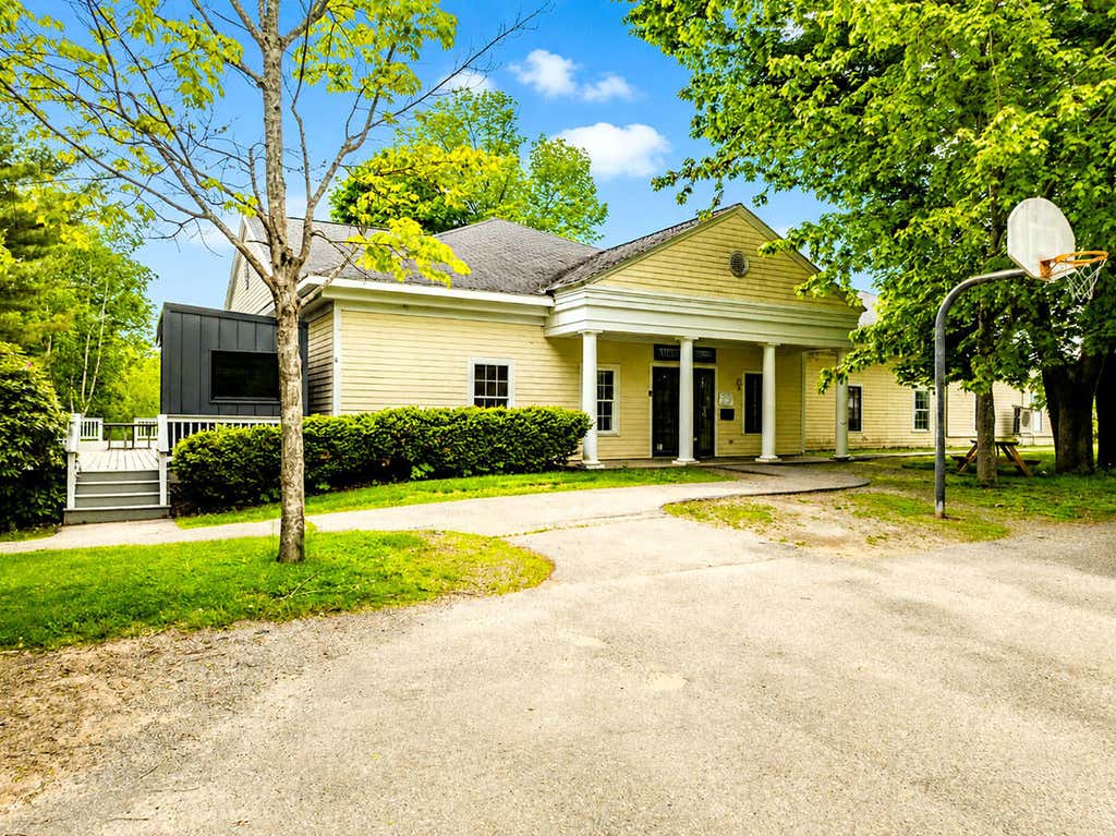Photo of 10 Knowlton Street, Camden, ME 04843 (MLS # 1665544)