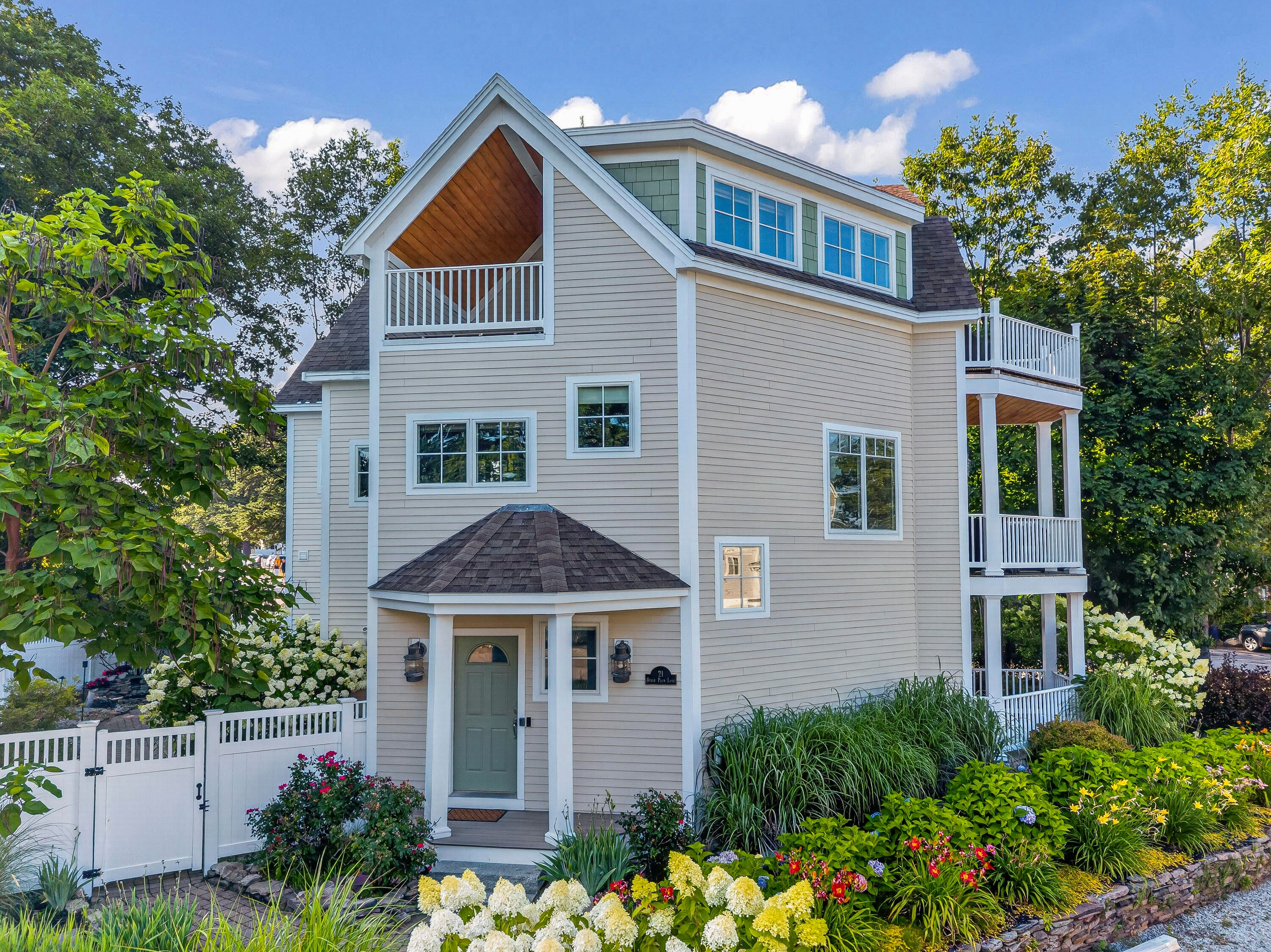 21 Beach Plum Lane