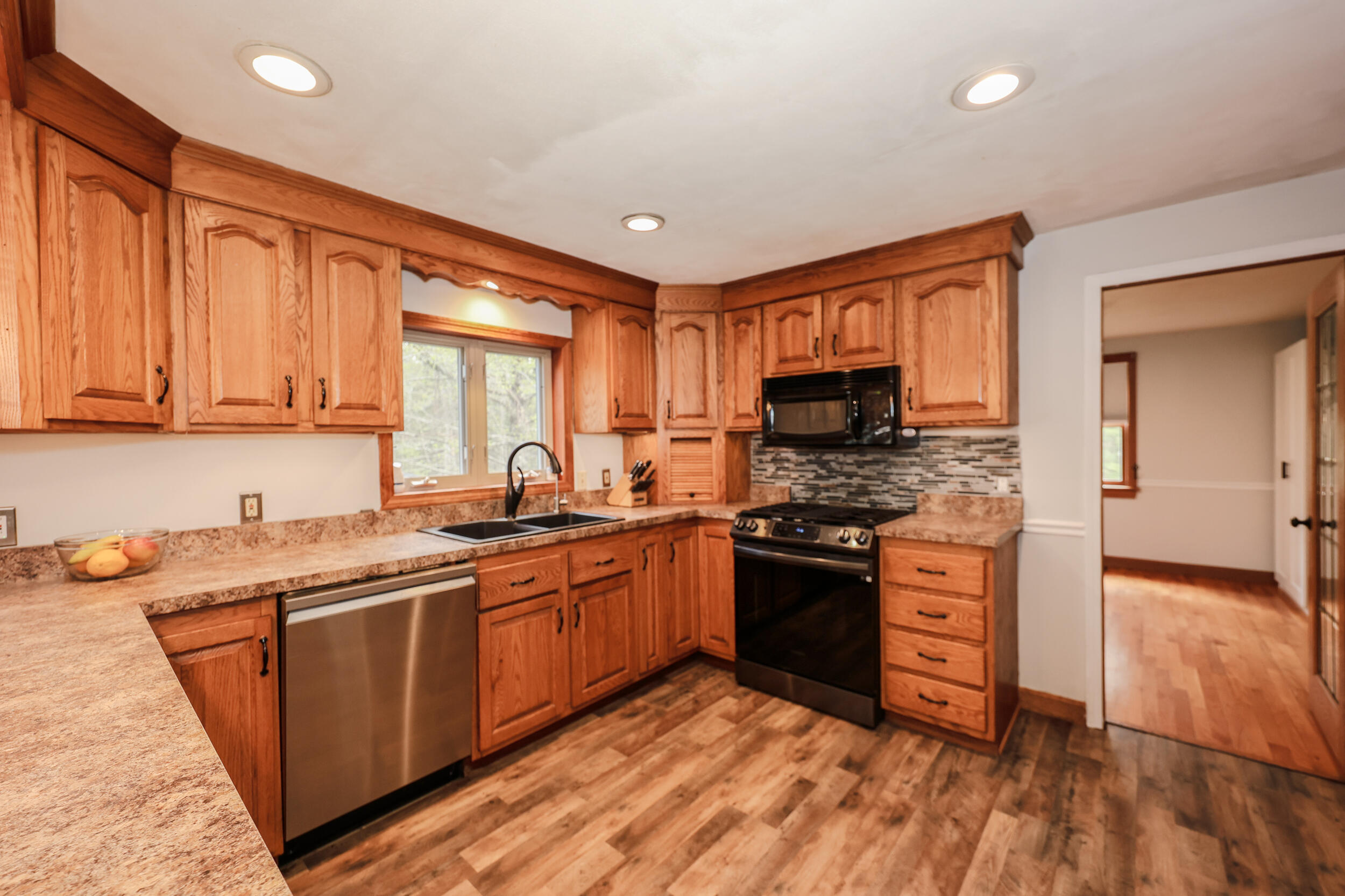 16 Buttonwood Drive