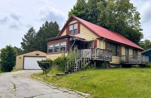 Photo of 2 Barnet Avenue, Waterville, ME 04901 (MLS # 1668928)