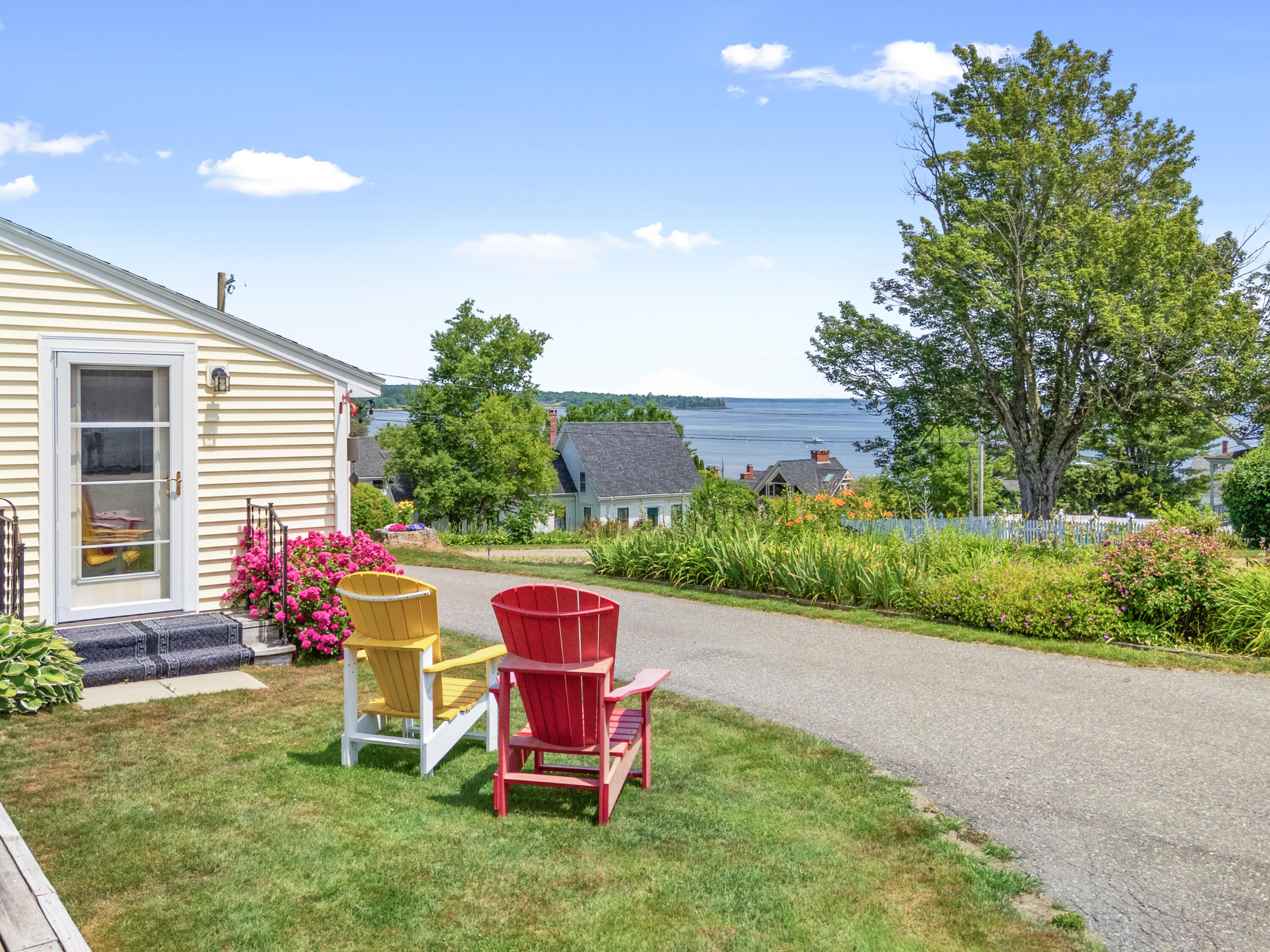 18 Beach Road