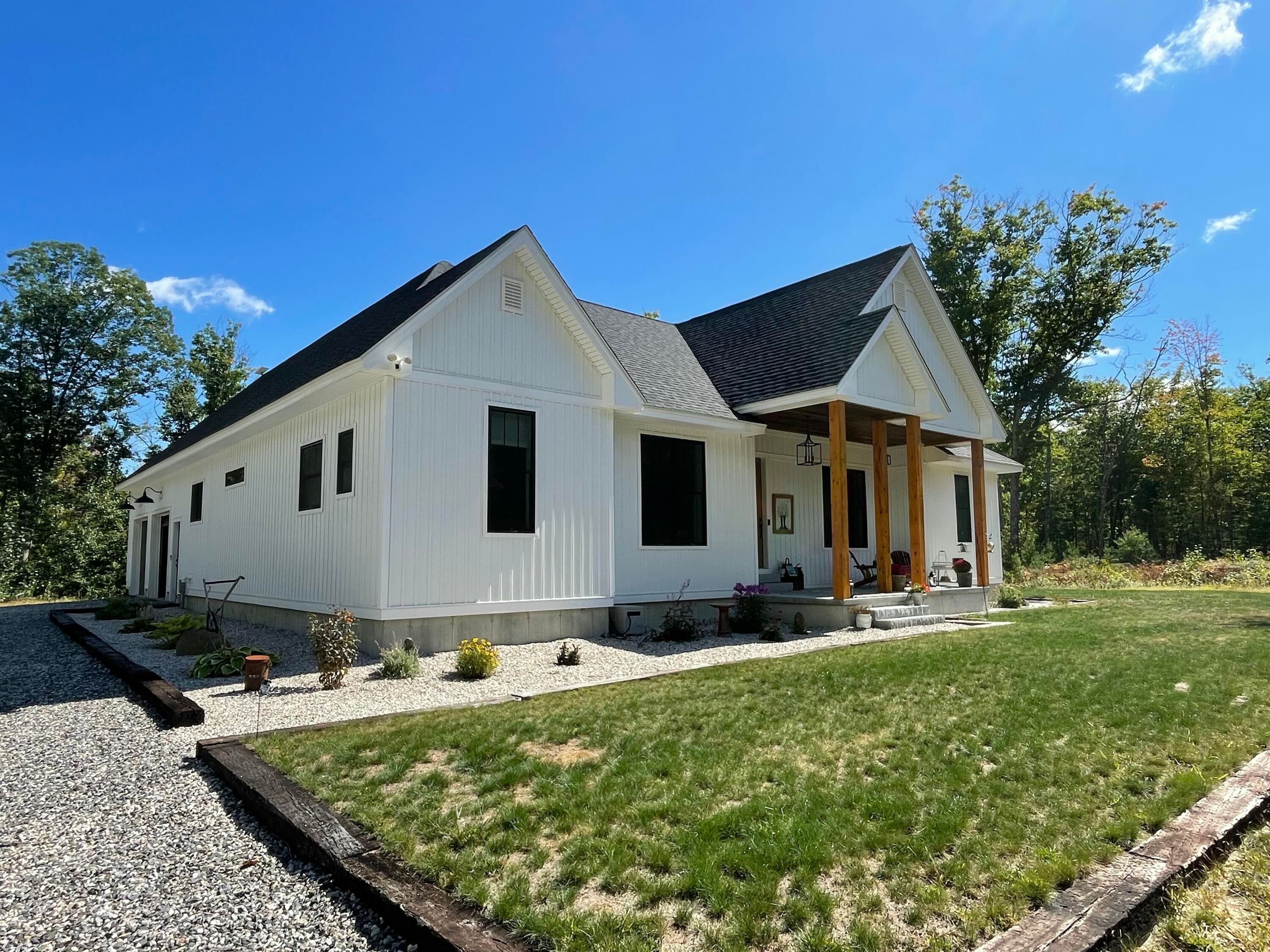 96 Ledgewood Lane