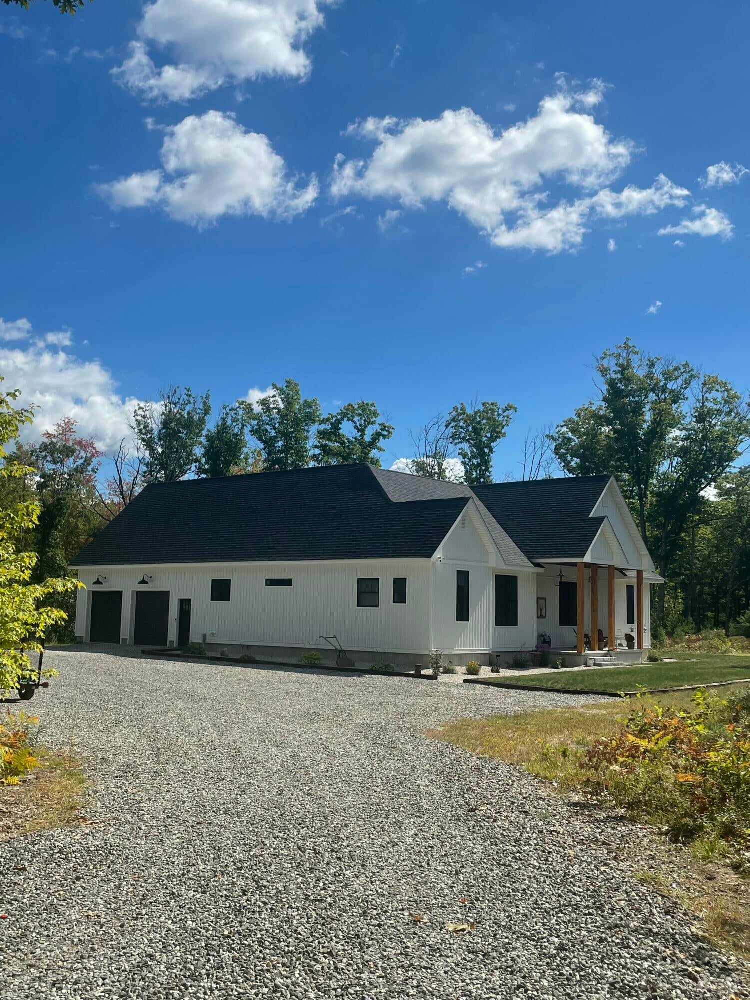 96 Ledgewood Lane