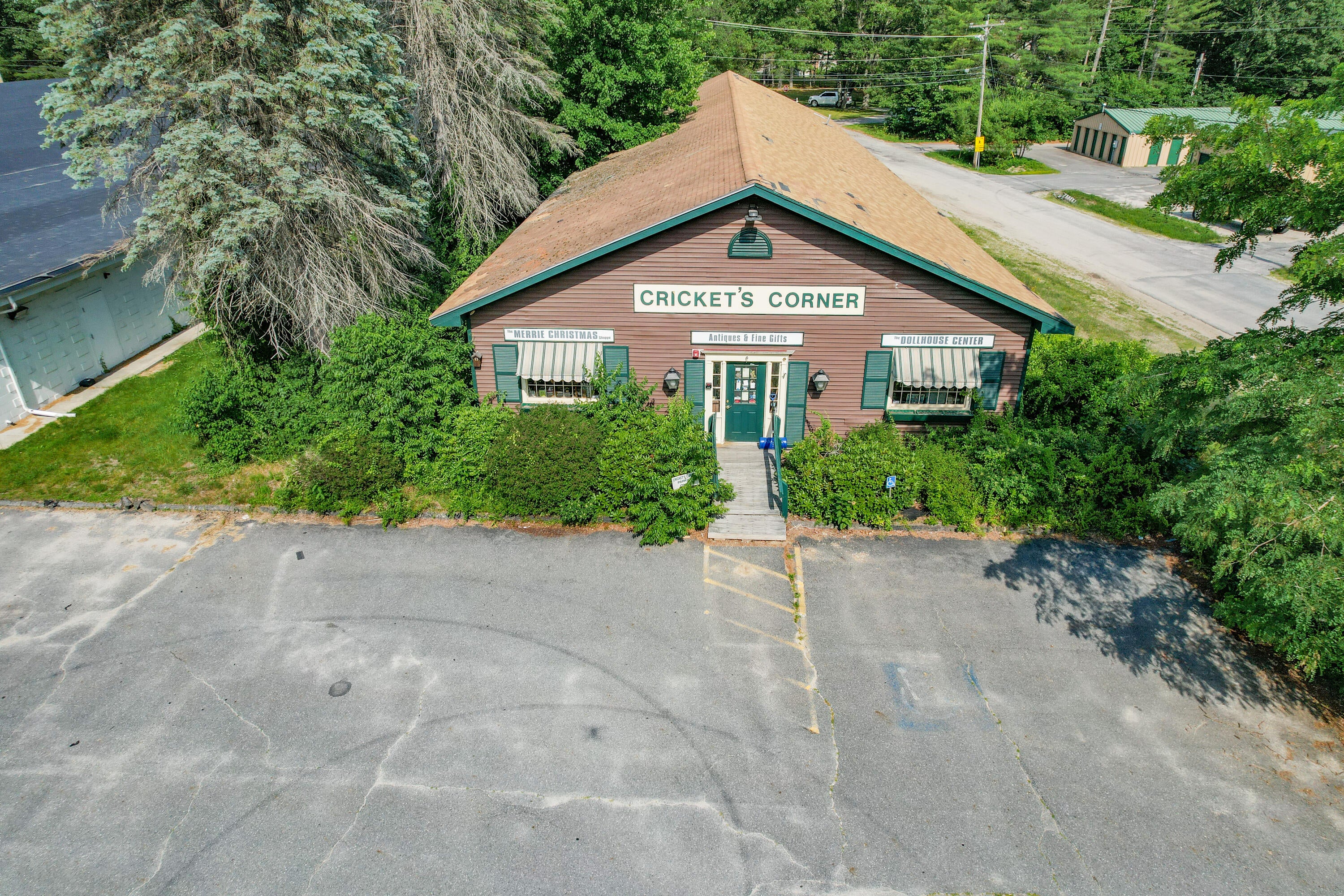 1223 Roosevelt Trail