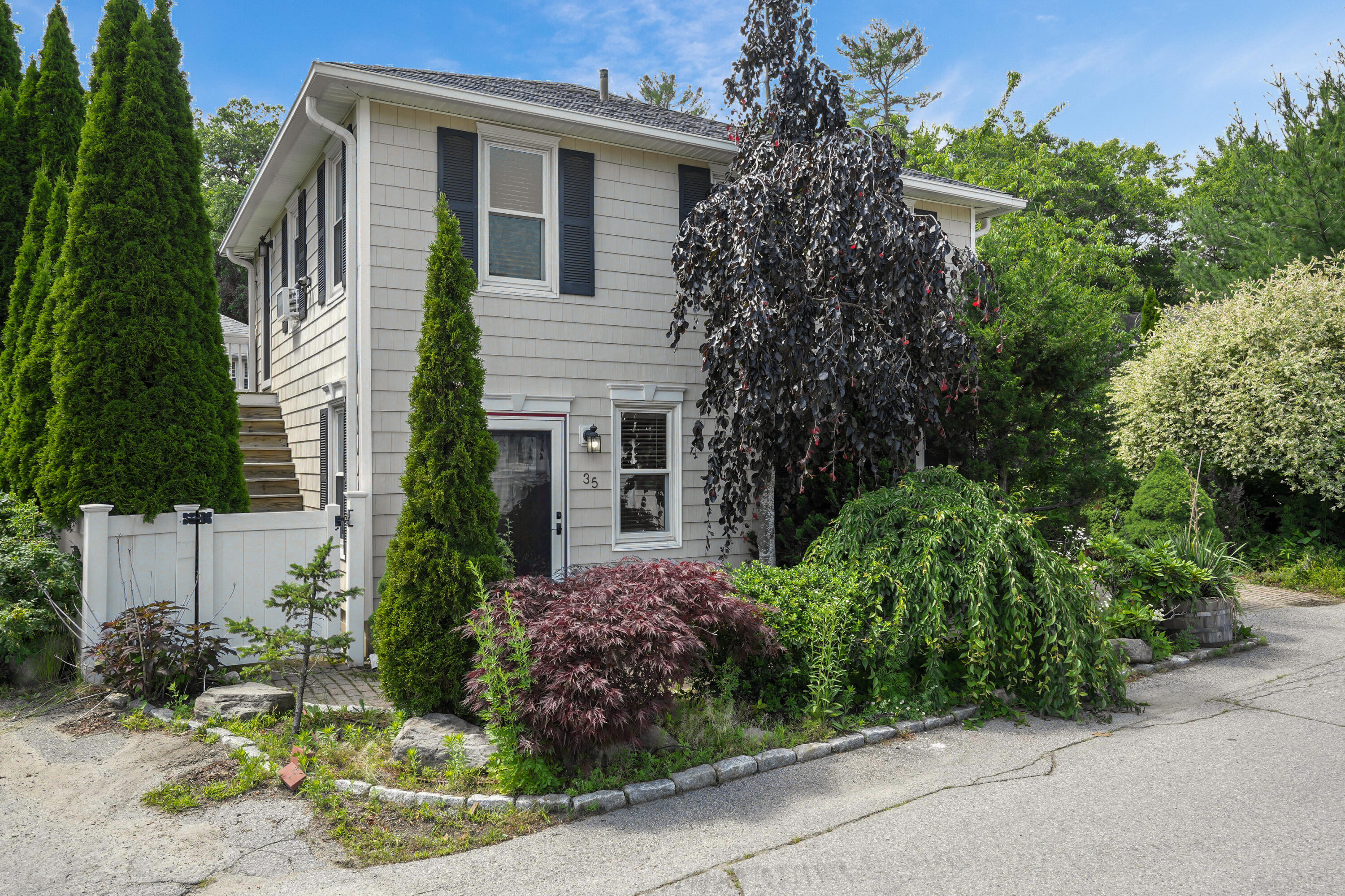 35 Kings Lane