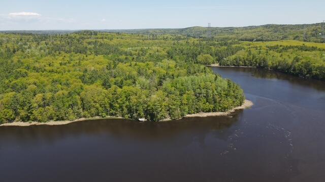 63 Lower Oak Point Road