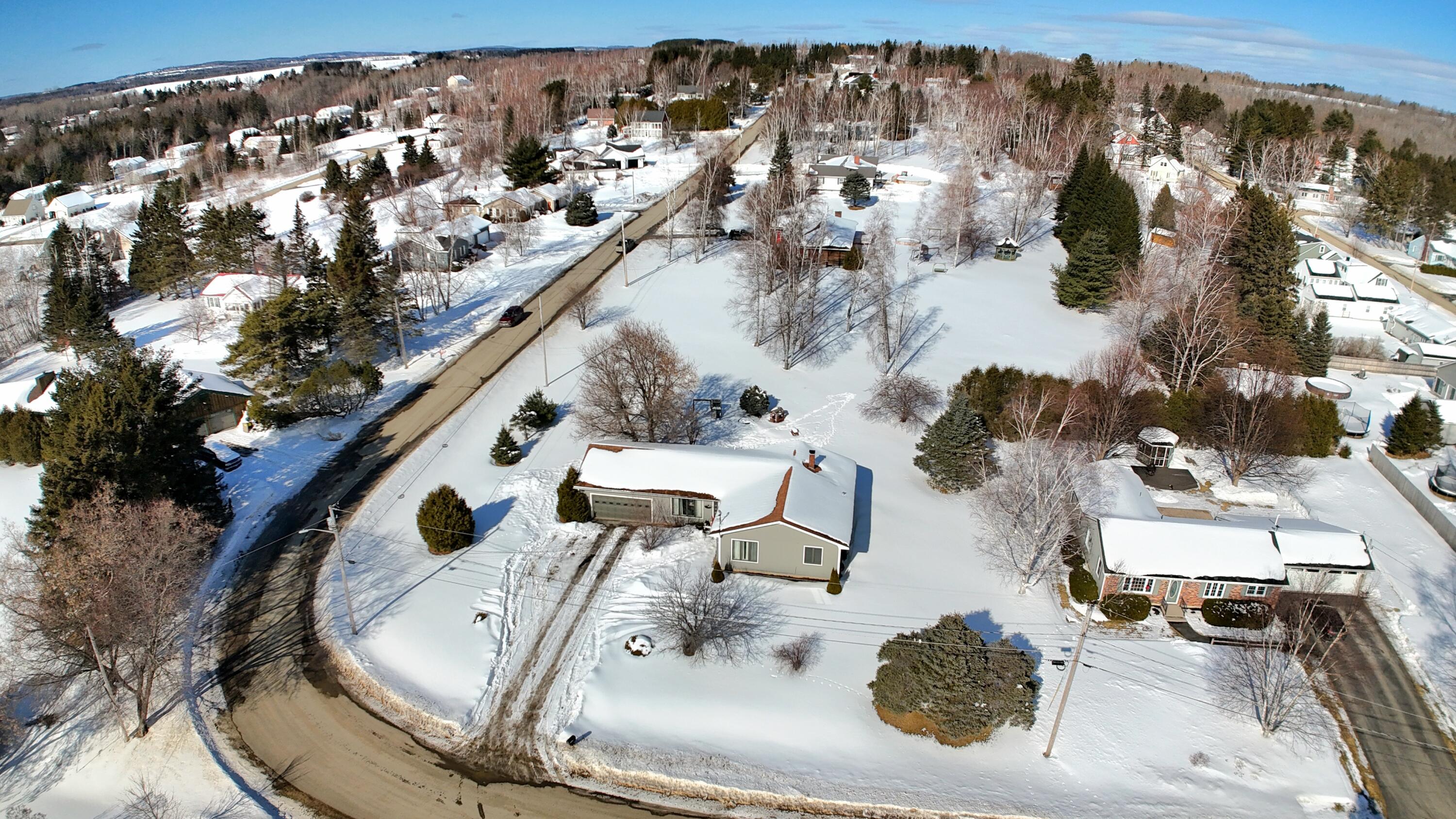 7 Lynn Drive