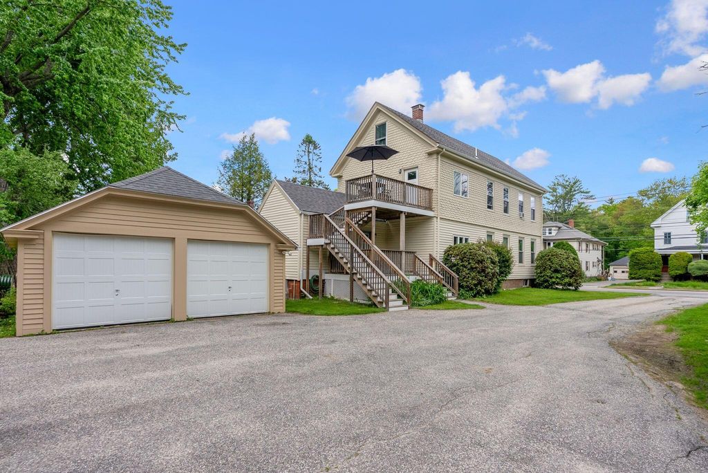 Photo of 850 Washington Avenue, Portland, ME 04103 (MLS # 1665928)