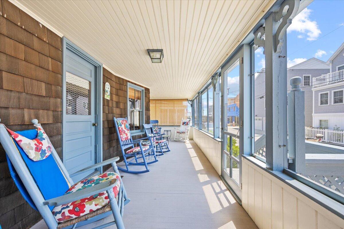 14 Ancona Avenue