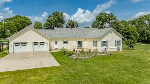 Photo of 585A Charleston Road, Charleston, ME 04422 (MLS # 1667335)