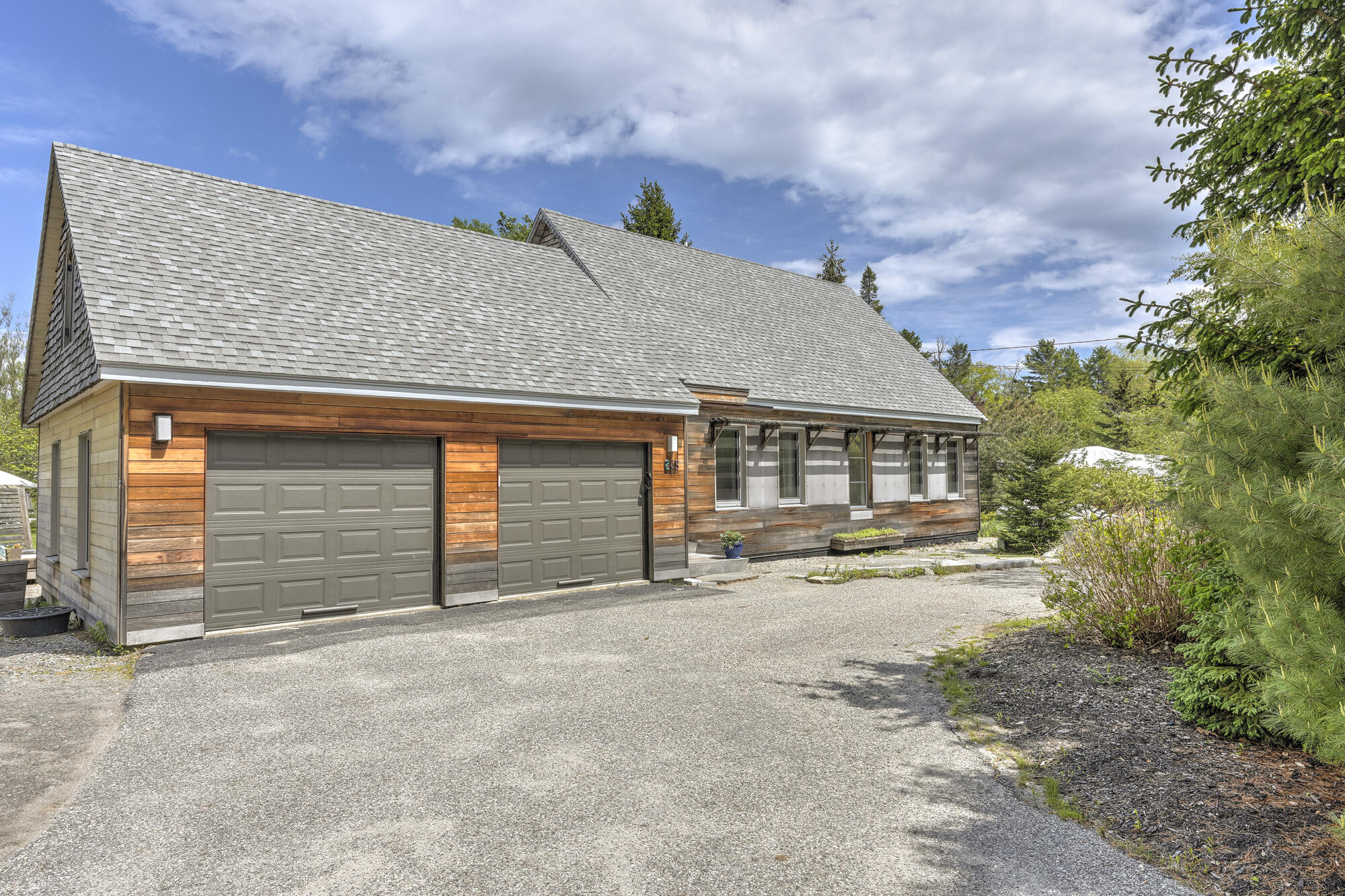 245 Lower Flying Point Road