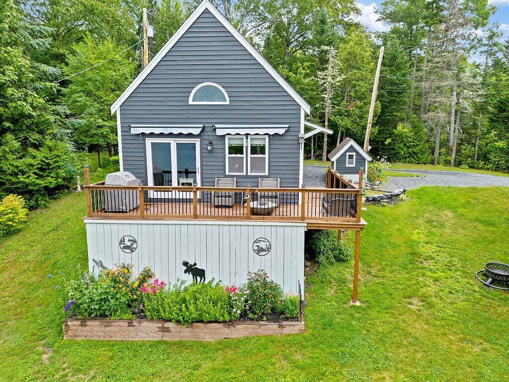 51 Birch Point Road