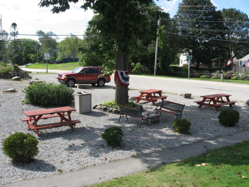 10 Shore Road