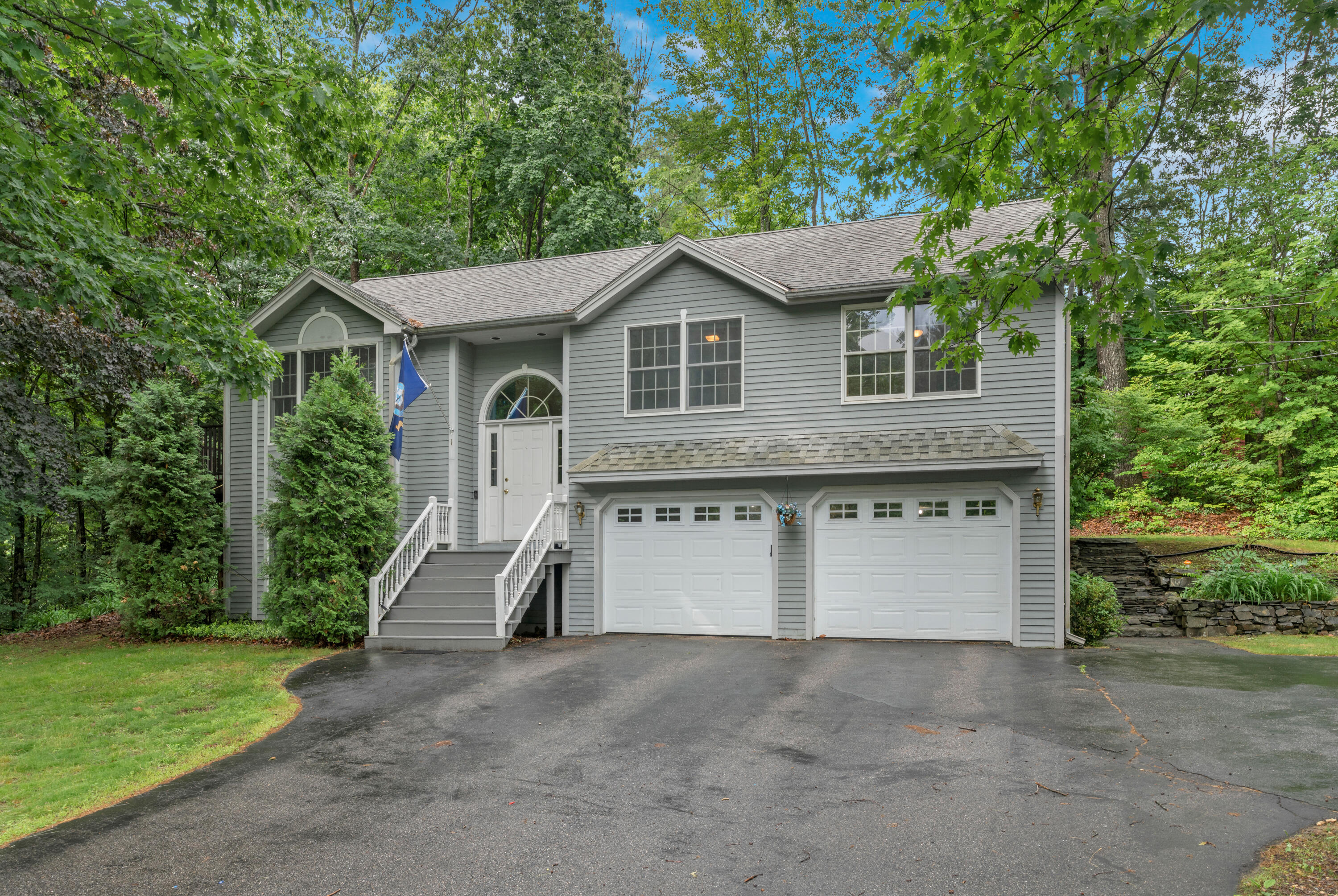 1 Hillcrest Drive