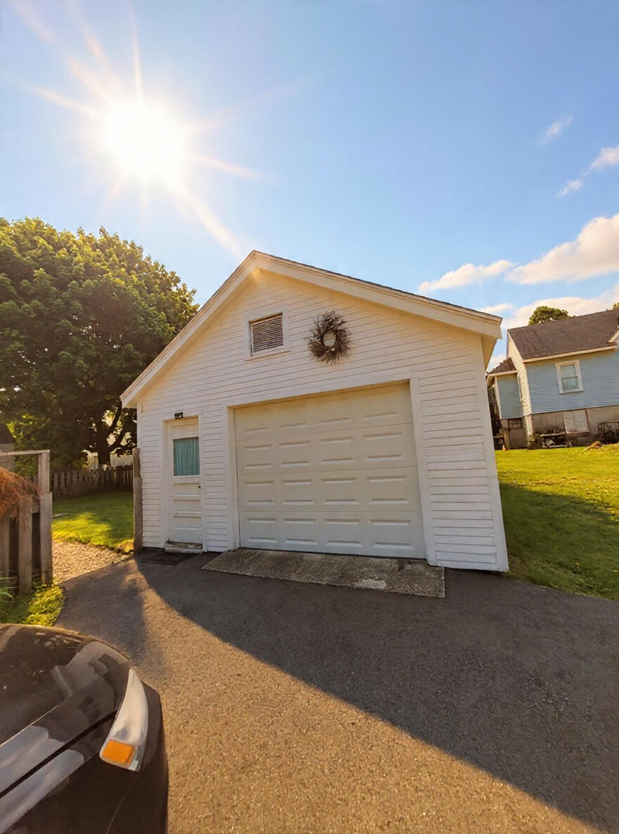 57 Crescent Street