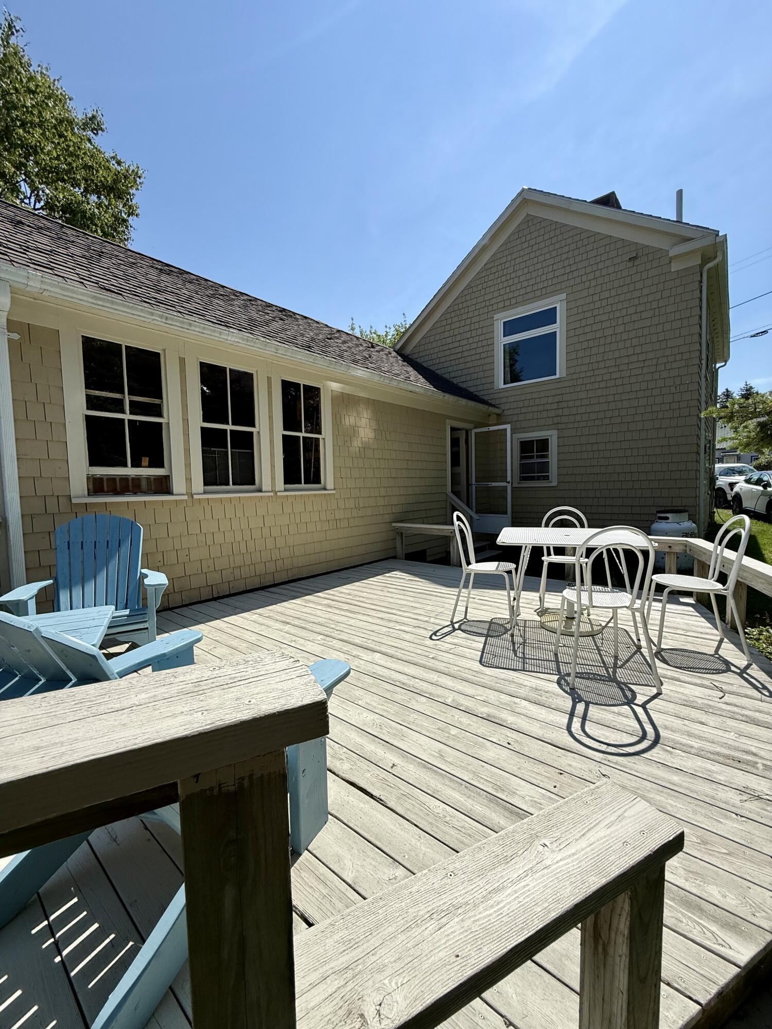 399 Mooseneck Road