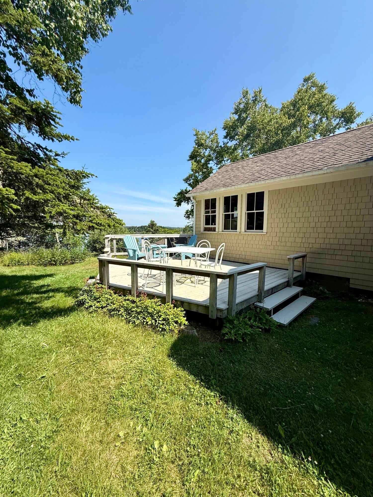 399 Mooseneck Road