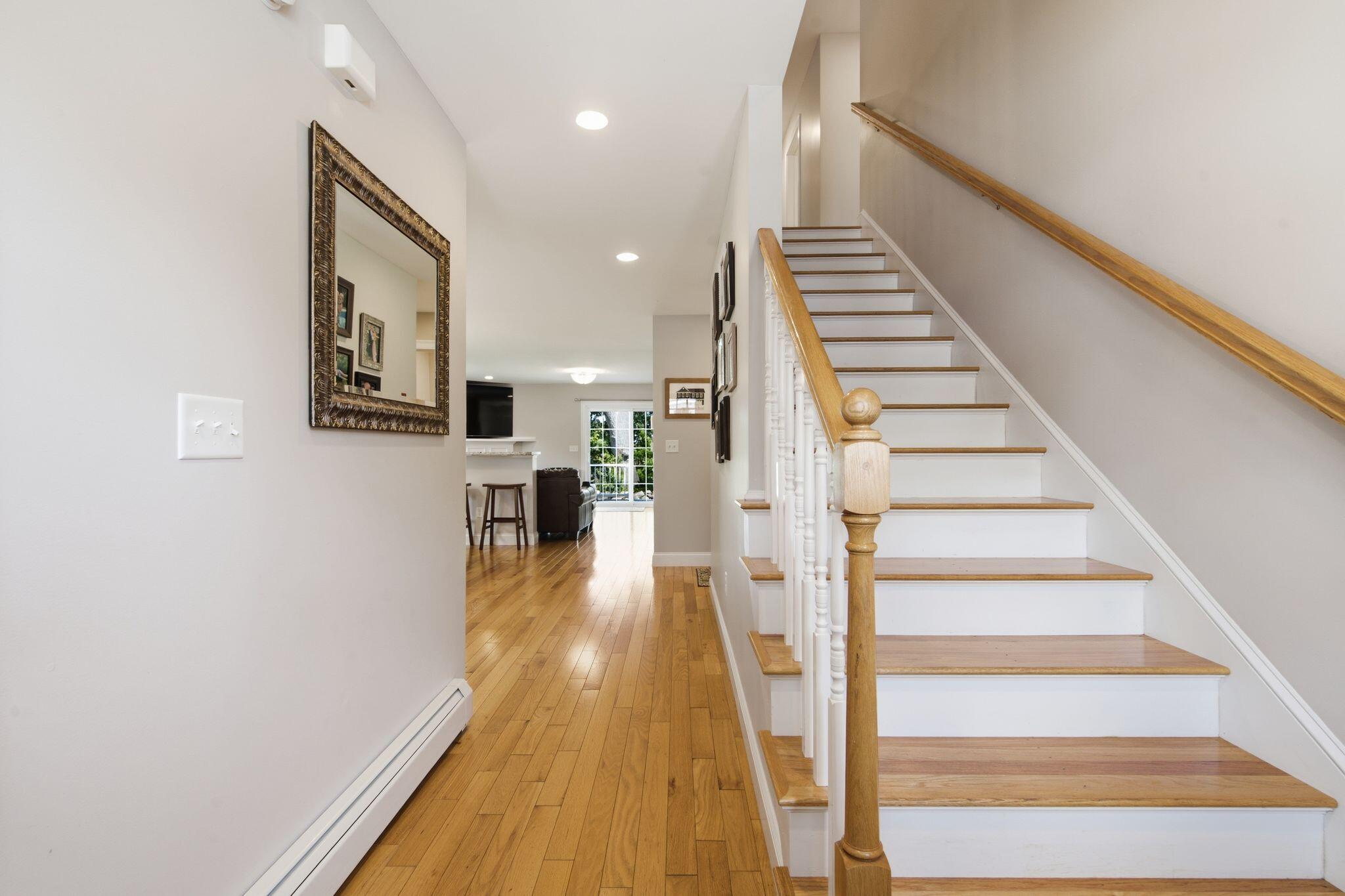 17 Leighton Farm Road