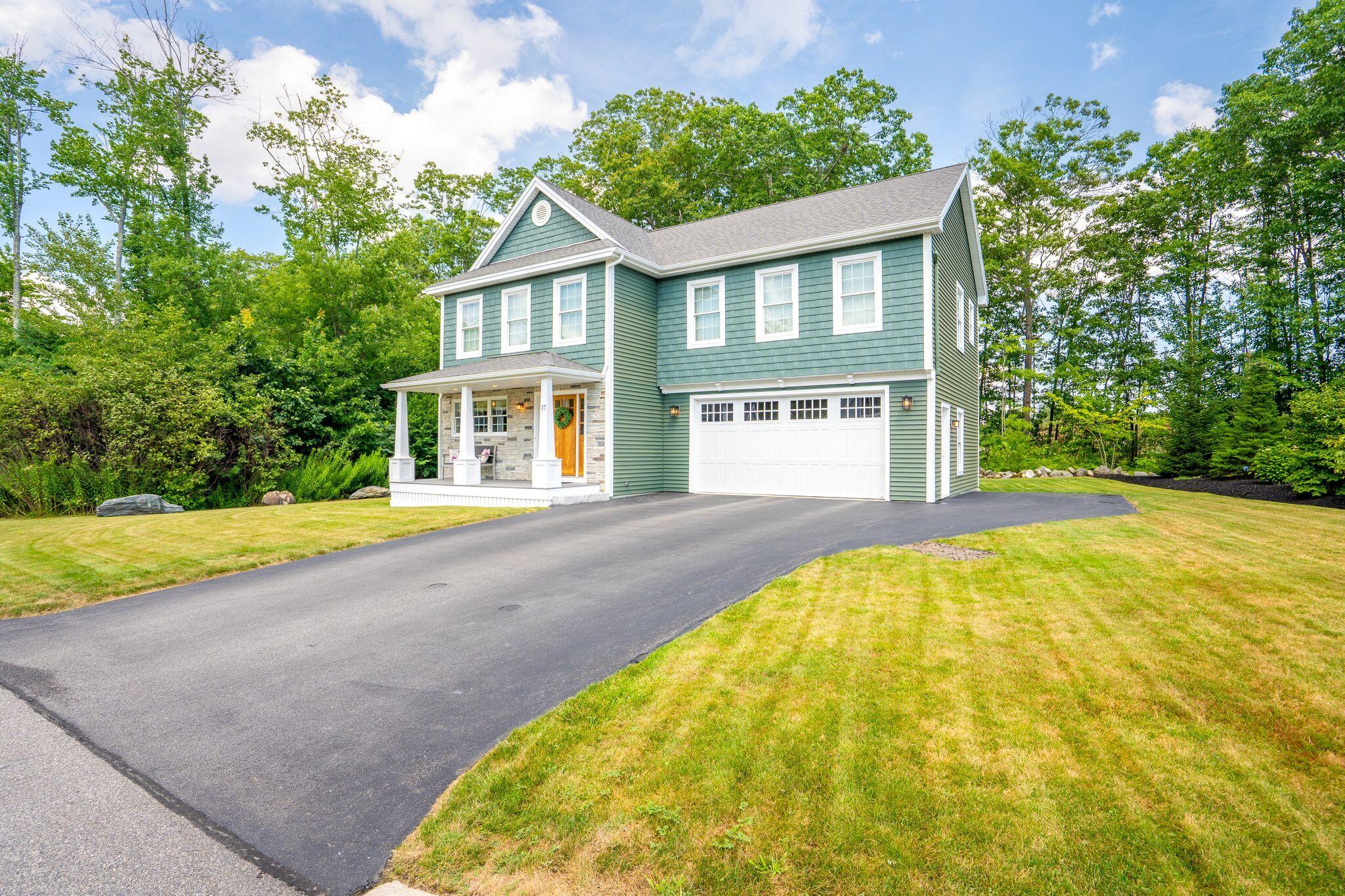 17 Leighton Farm Road