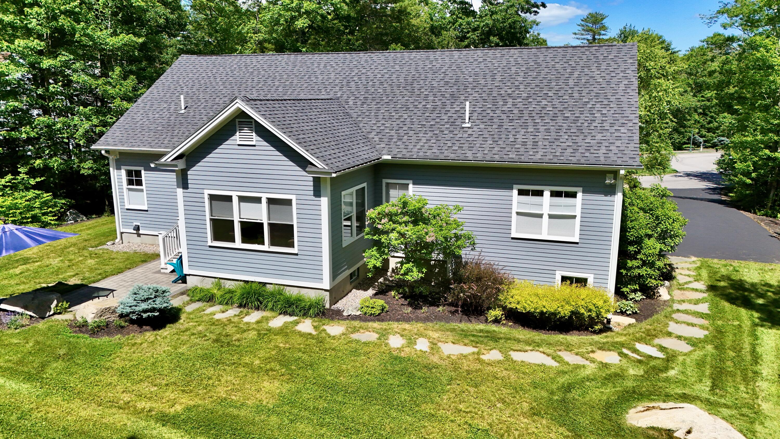 22 Squier Lane
