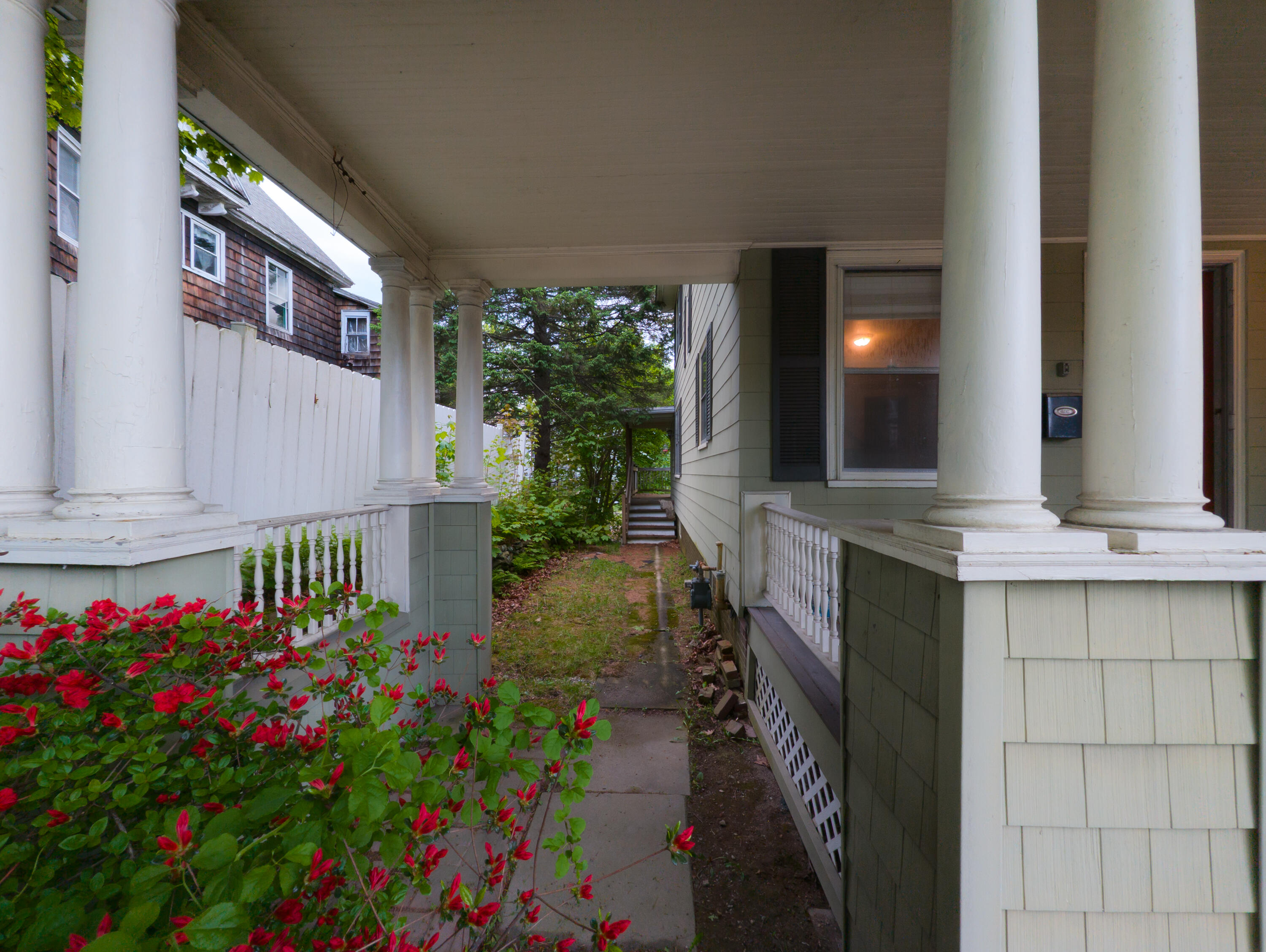325 Court Street