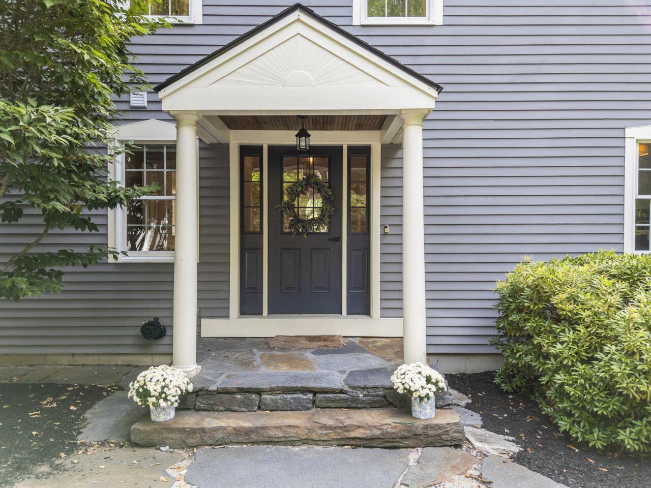 8 Fox Run Road