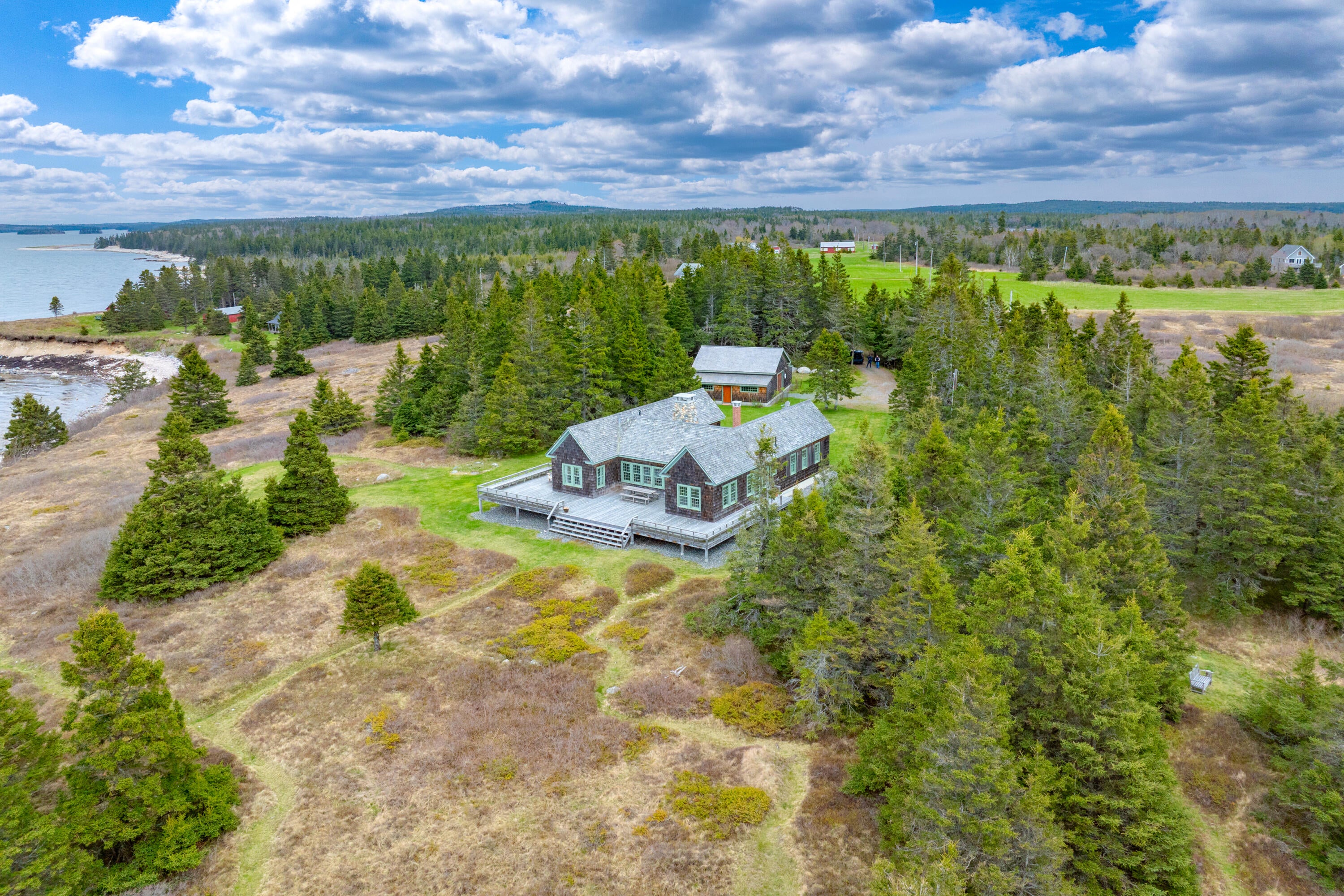 421 Petitmanan Point Road