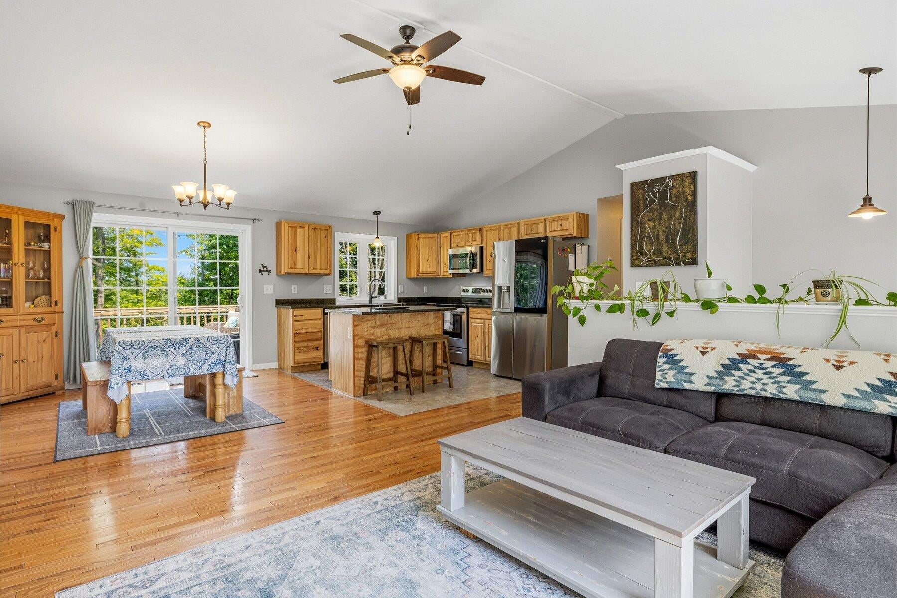 346 Diamond Hill Road