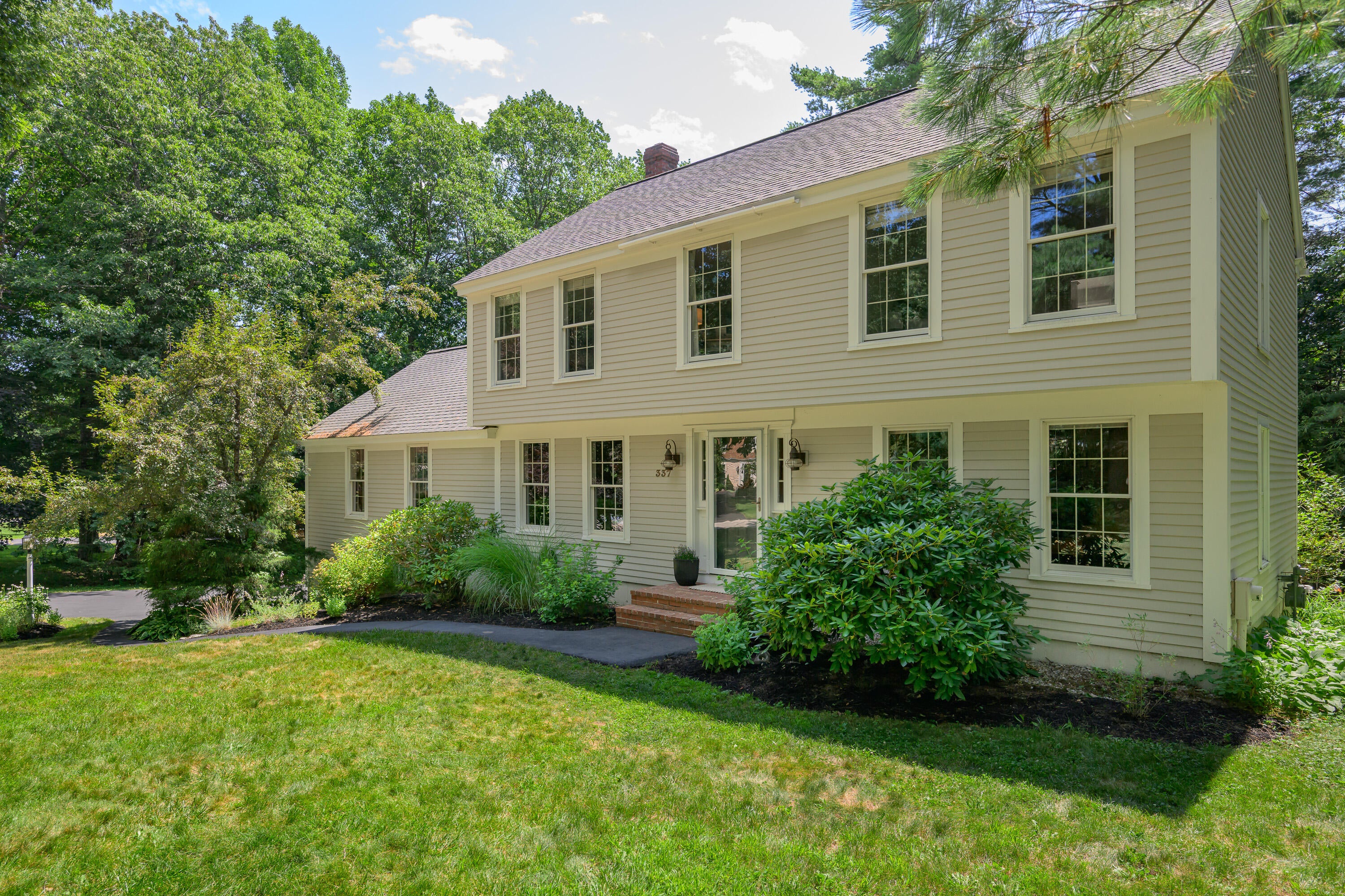337 Oakwood Drive