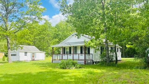 Photo of 549 Roosevelt Trail, Windham, ME 04062 (MLS # 1664762)