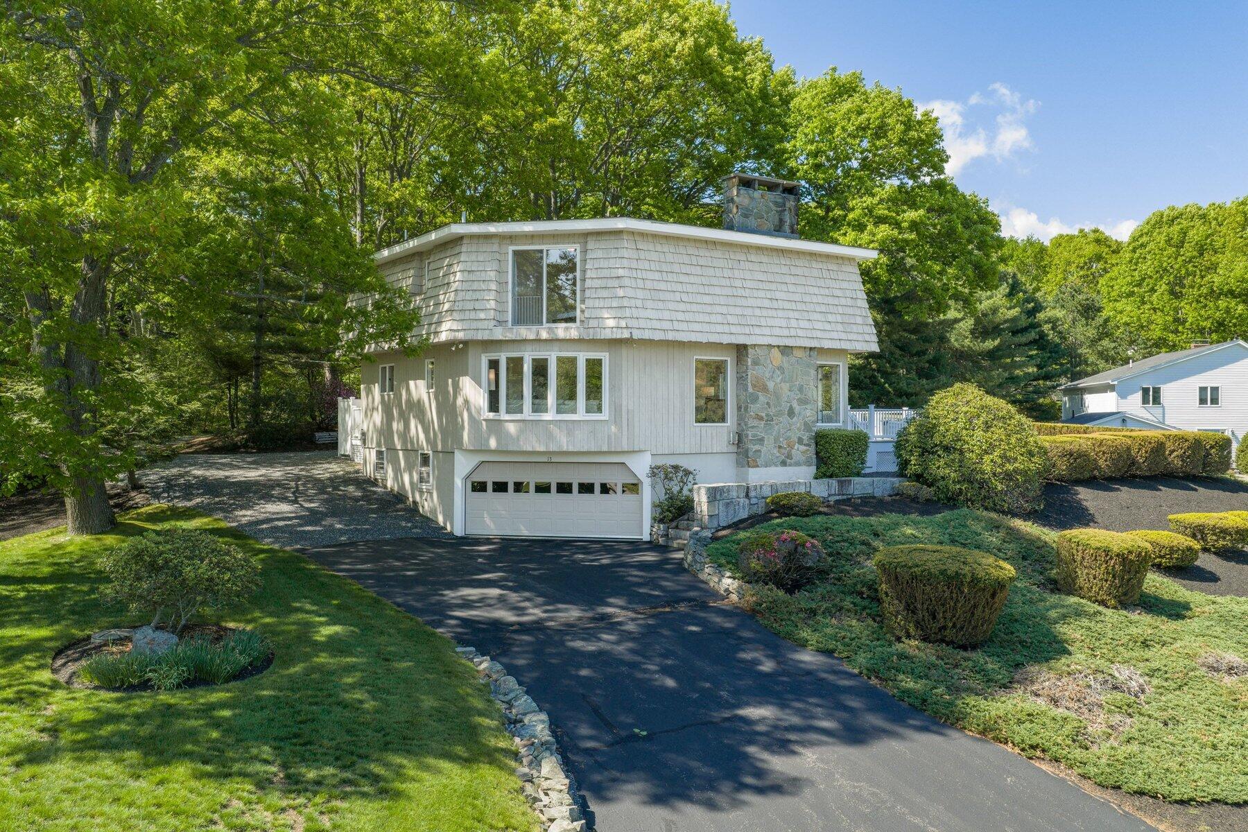 13 Wavecrest Drive